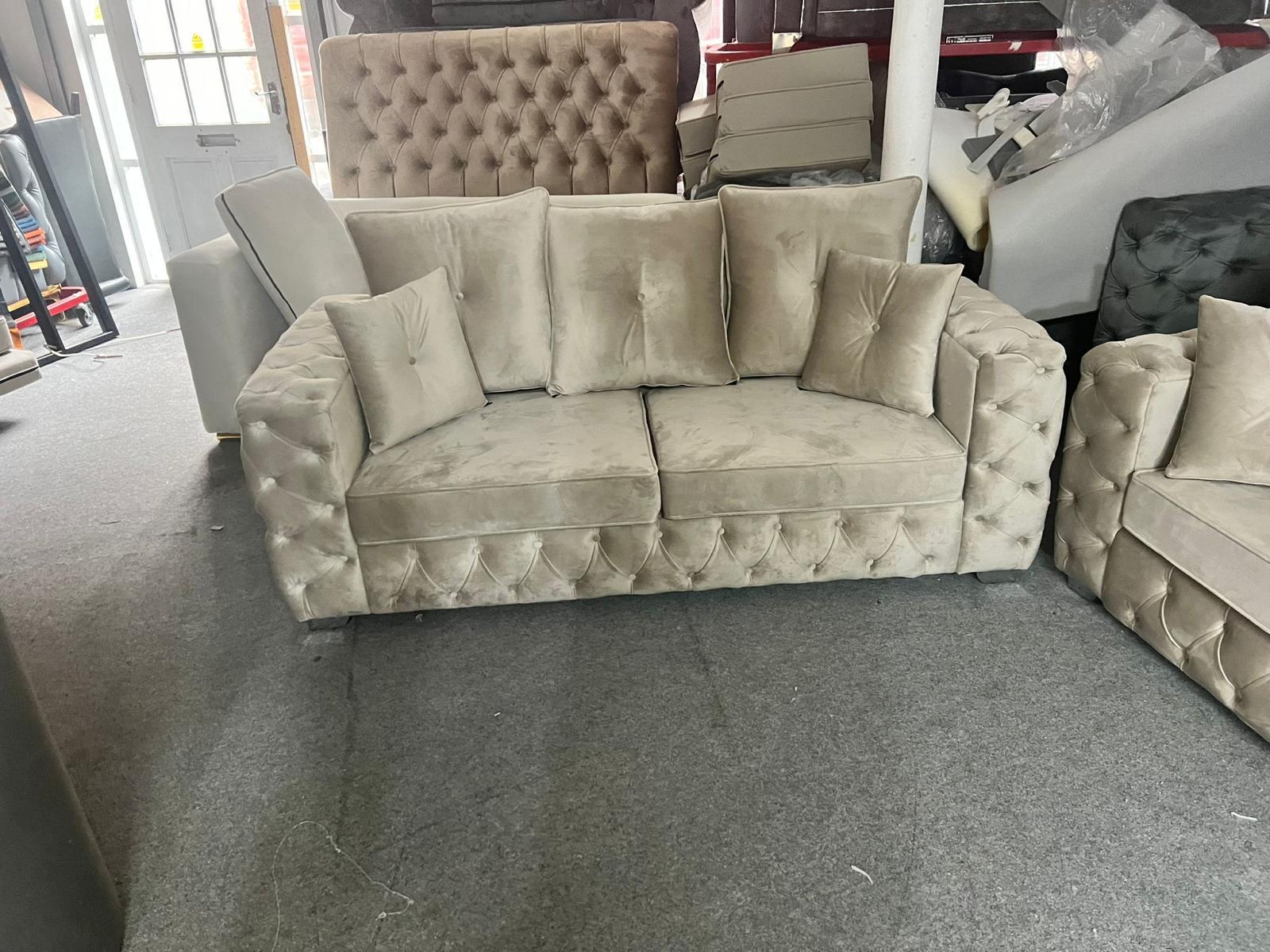 54b29dd9-7b37-4572-8aeb-8a6e25b22731 Royal Ashten Sofa - Image 1